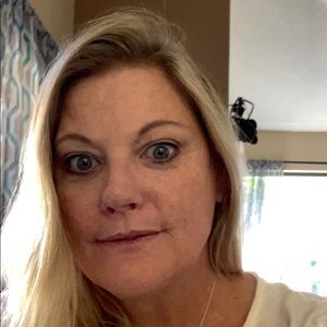 Meet your Posher, Jennifet